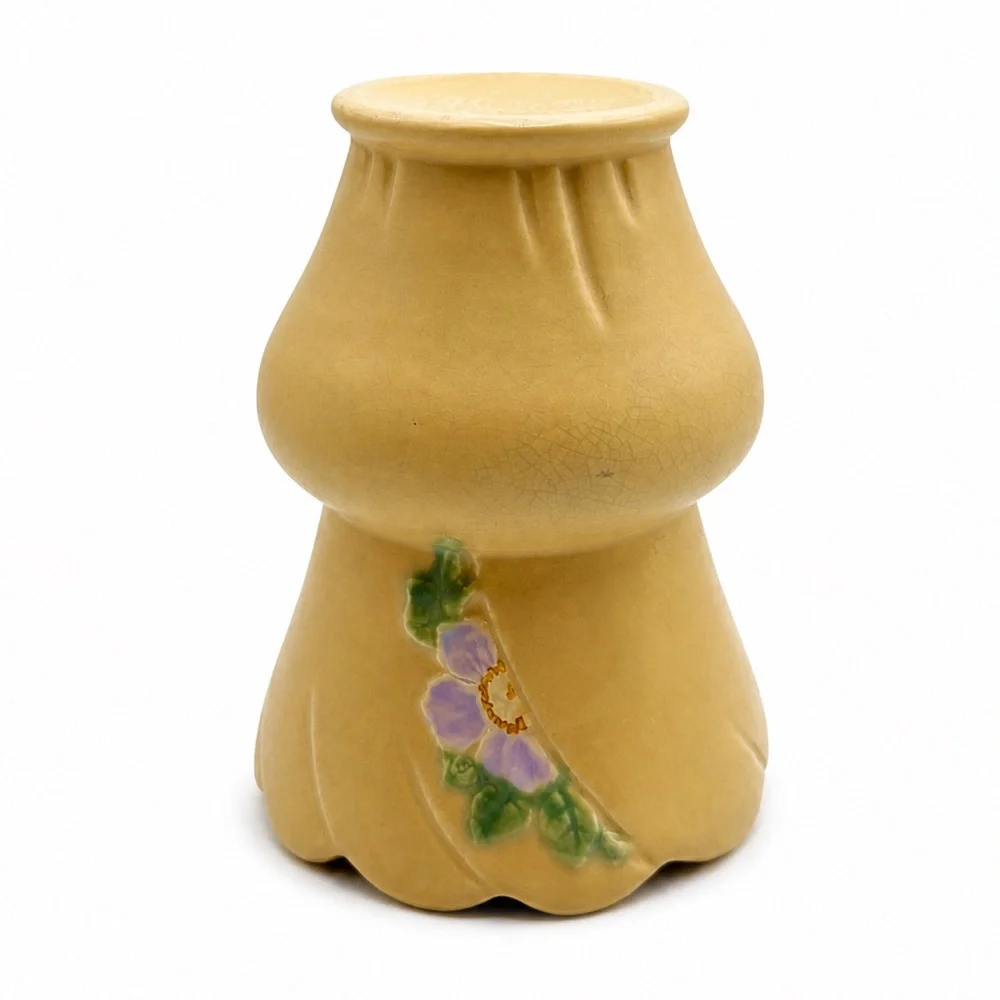Weller Pottery B-4 Vase Vintage Art Deco Scalloped Floral Yellow Ceramic USA